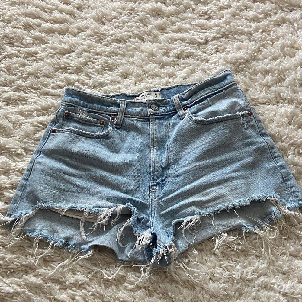 Abercrombie the mom short high rise - Picture 4 of 6